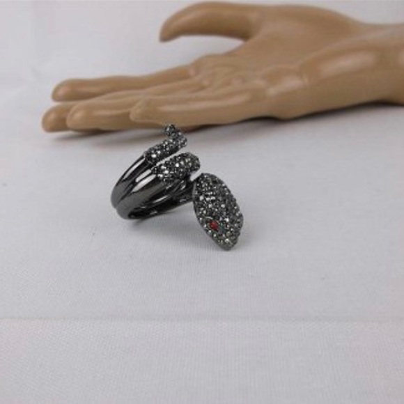 New Rhinestone Snake Wrap Ring fits 6 - 8.5 - Picture 2 of 2